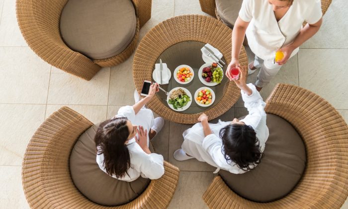 Hotels With Free Breakfast Deals