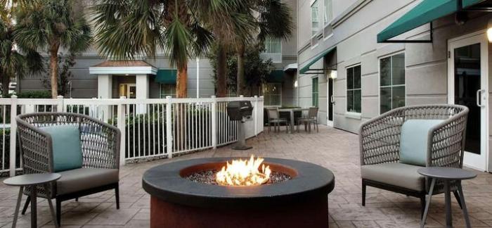 Hotels Near Airport With Shuttle