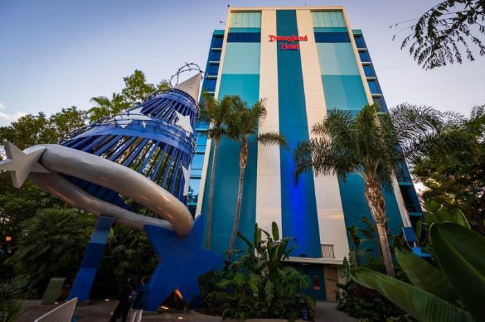 Hotel Near Disneyland